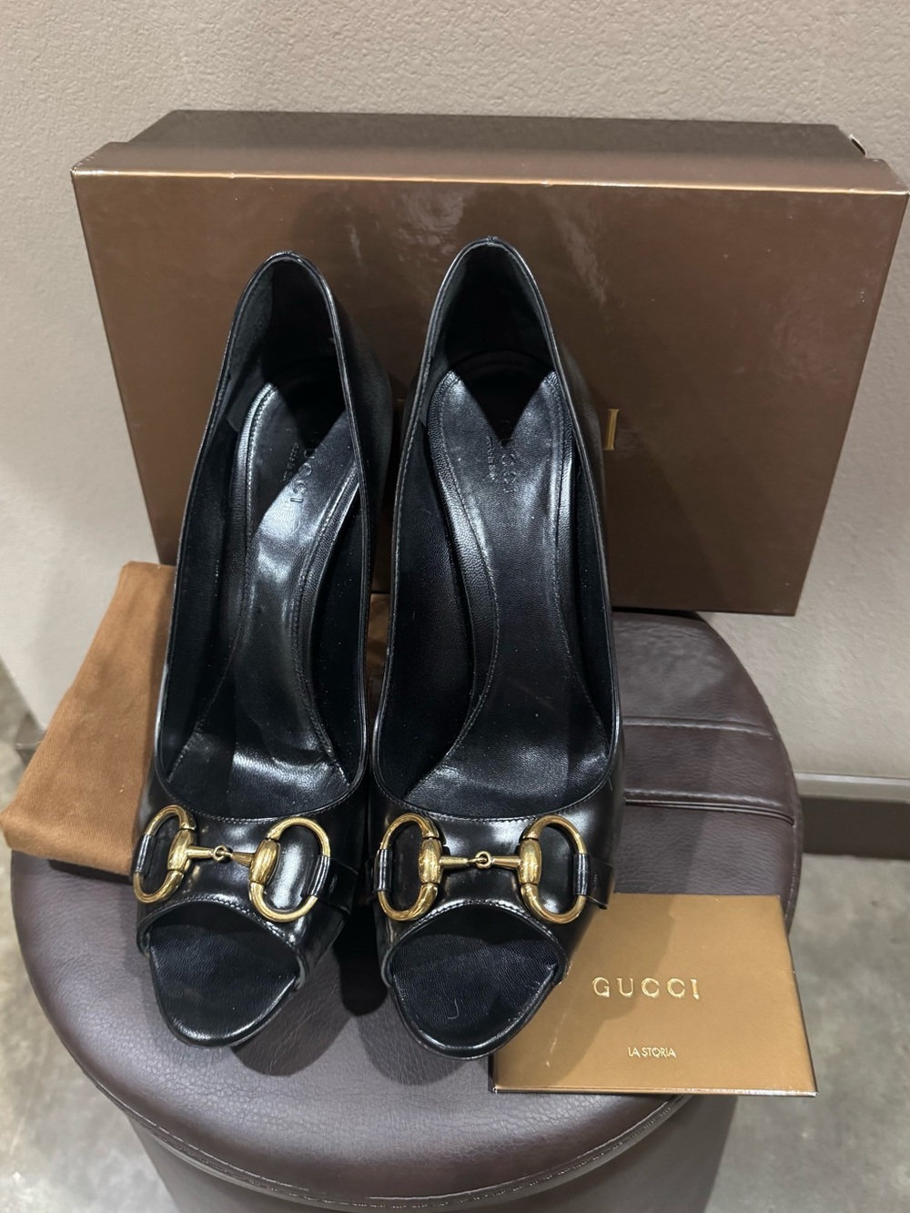 Gucci Black Leather Peep-Toe Heels with Gold Horsebit